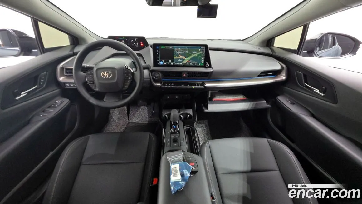 Toyota Prius — фото 7