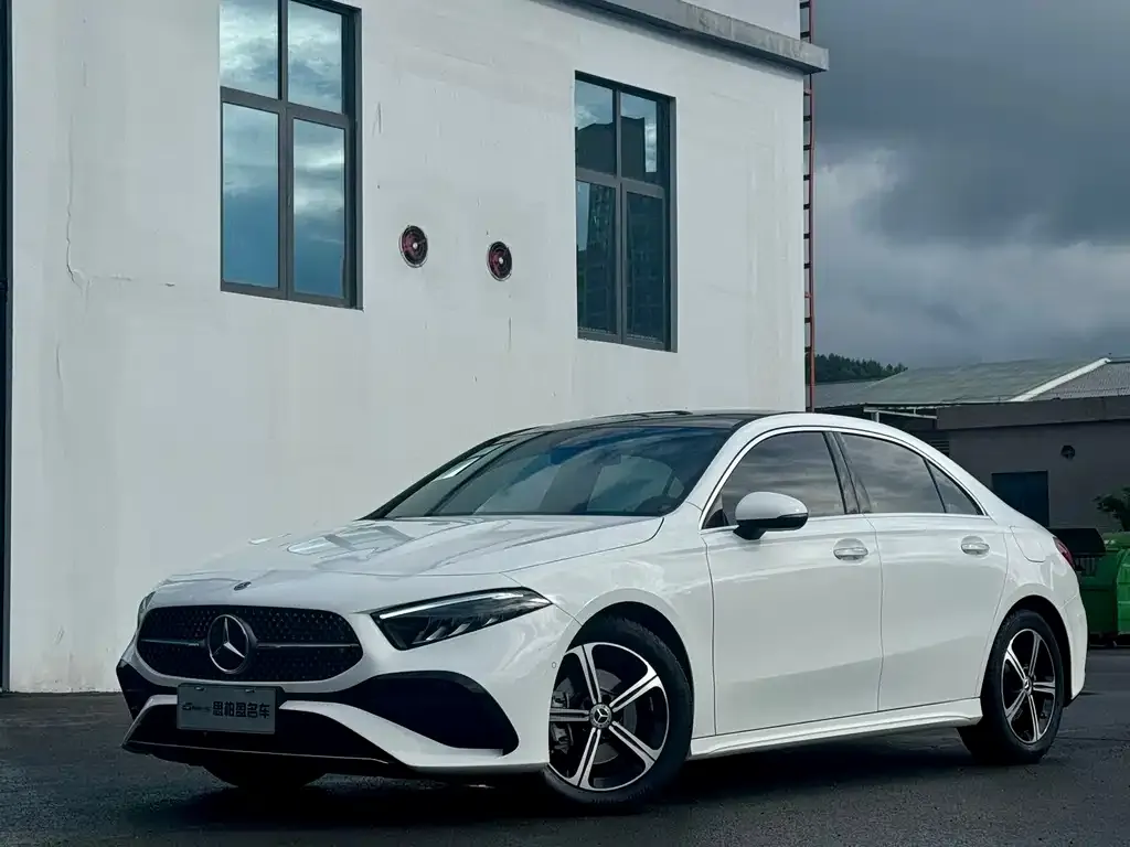 Mercedes-Benz A-Class — фото 1