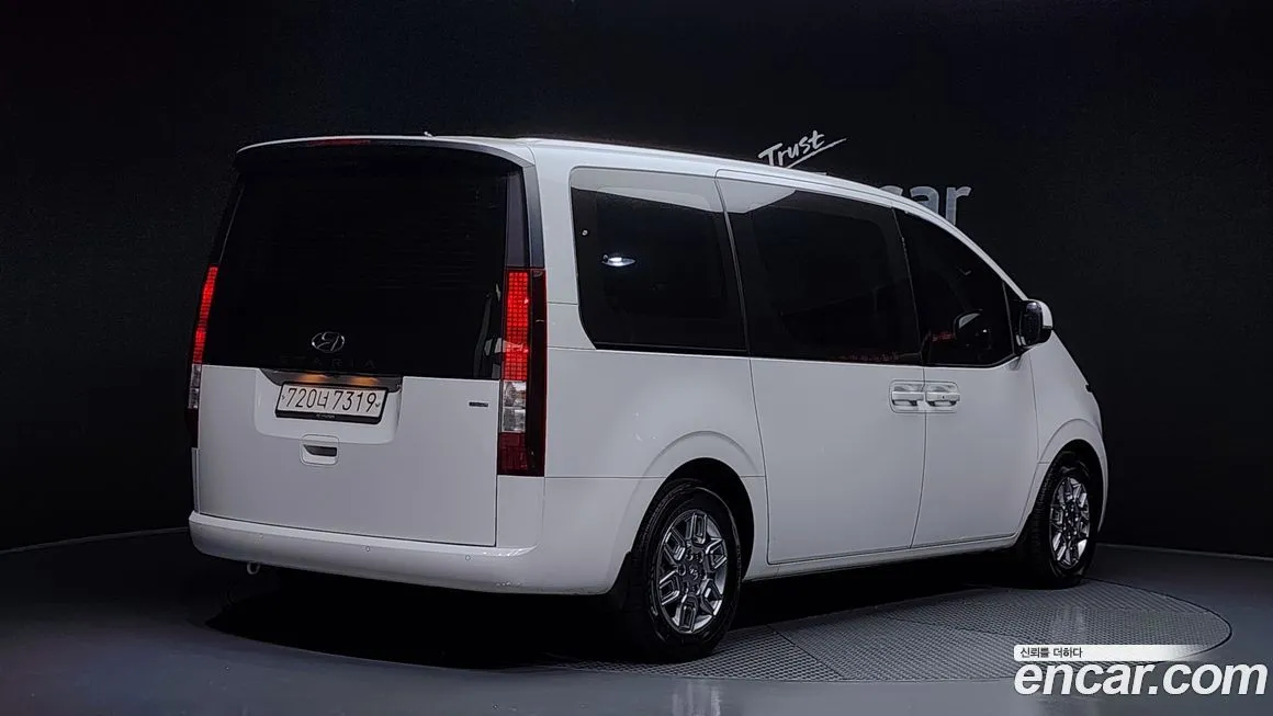 Hyundai Staria — фото 2