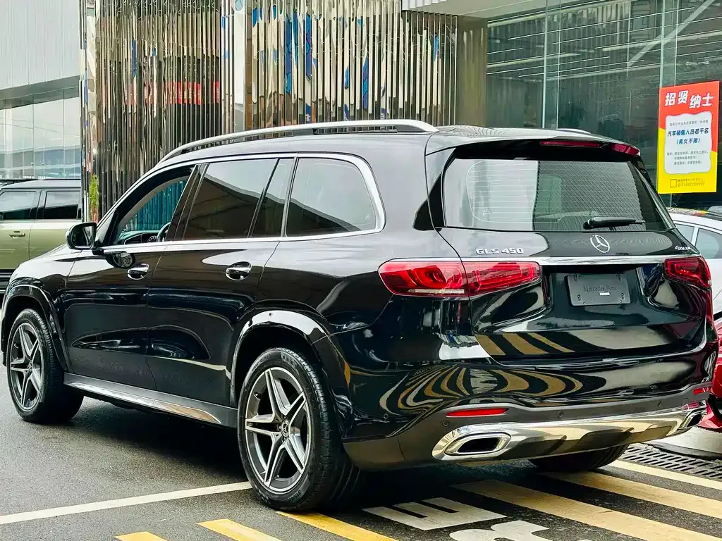 Mercedes-Benz GLS — фото 4