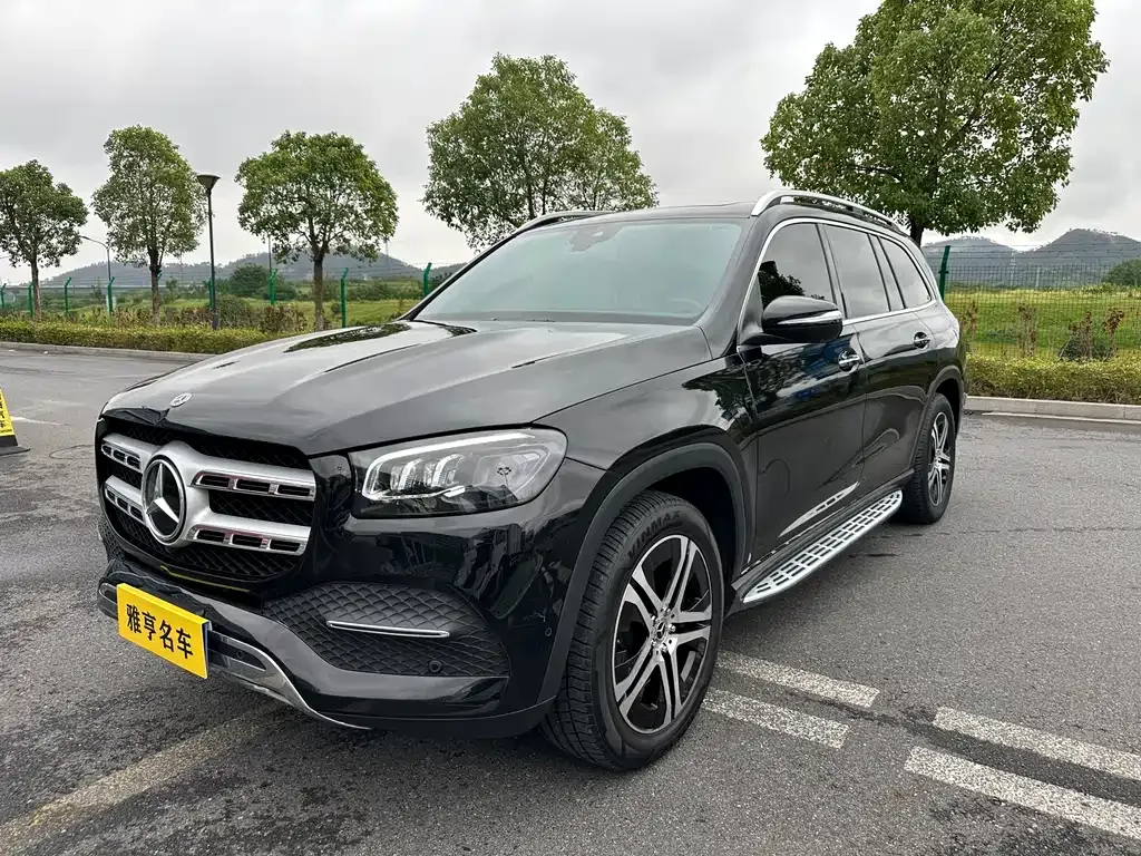 Mercedes-Benz GLS — фото 1