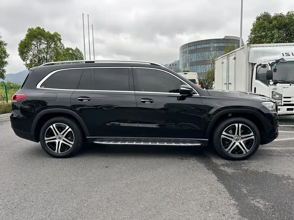 Mercedes-Benz GLS — фото 4
