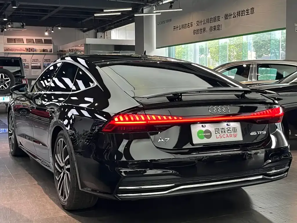 Audi A7 — фото 4