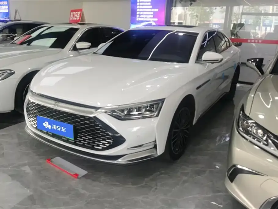 BYD Han — фото 1