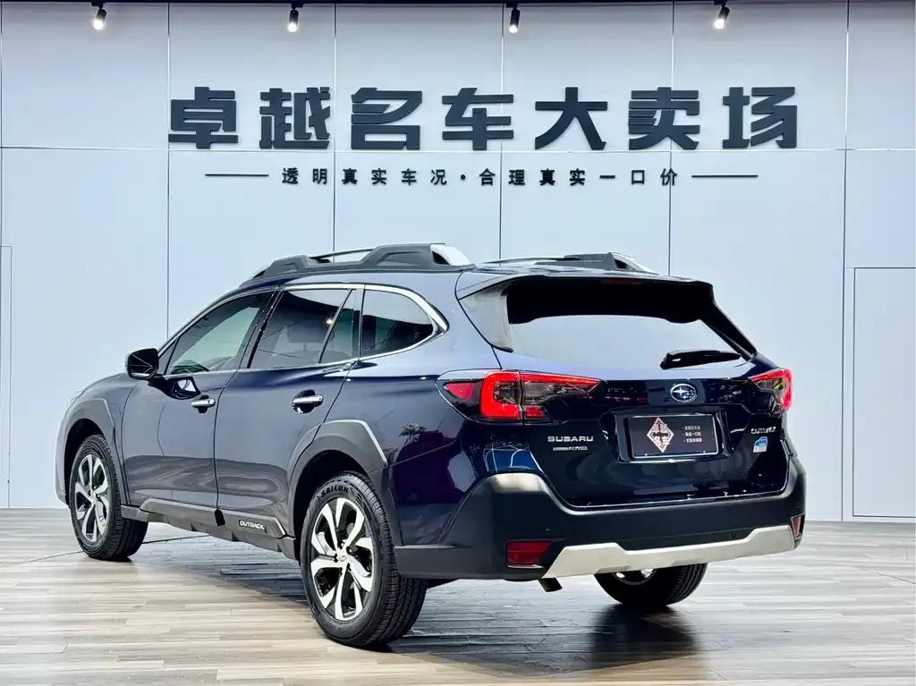Subaru Outback — фото 5