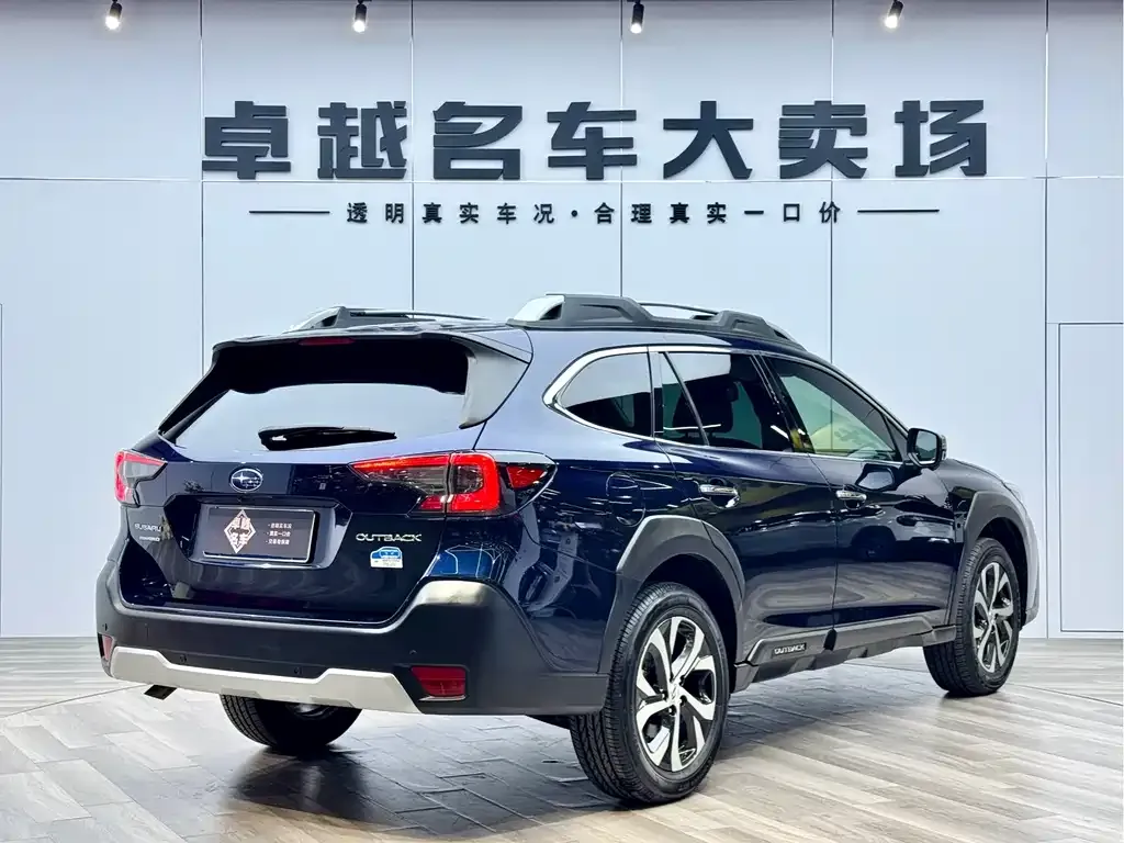 Subaru Outback — фото 7