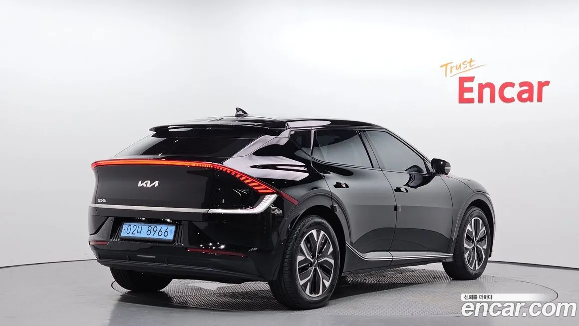 Kia EV6 — фото 2