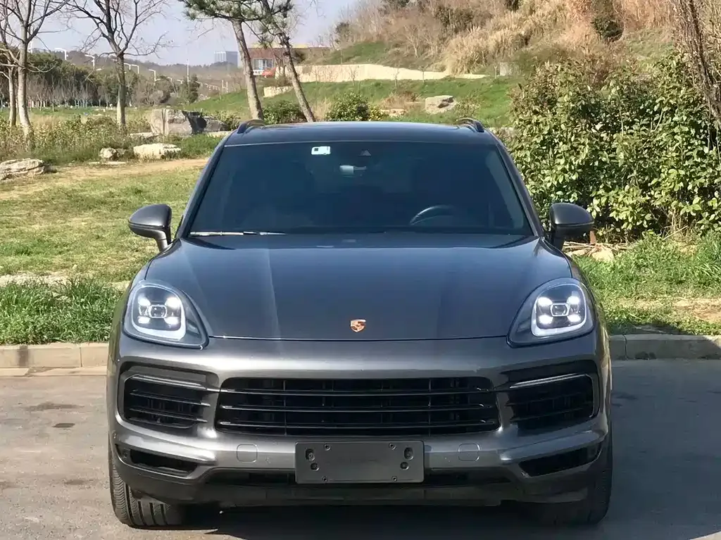 Porsche Cayenne — фото 2