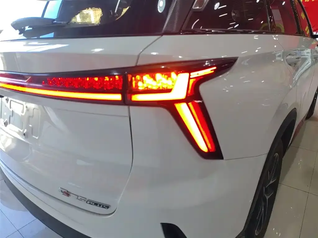 Changan CS75 PLUS — фото 8