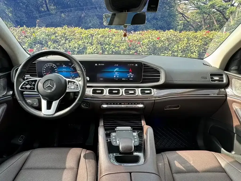 Mercedes-Benz GLE — фото 6