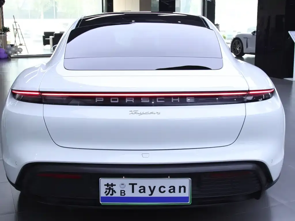Porsche Taycan — фото 5