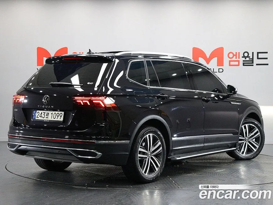 Volkswagen Tiguan — фото 4
