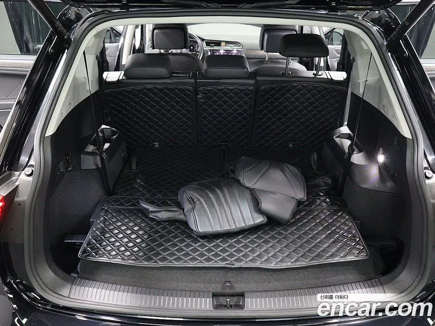 Volkswagen Tiguan — фото 5