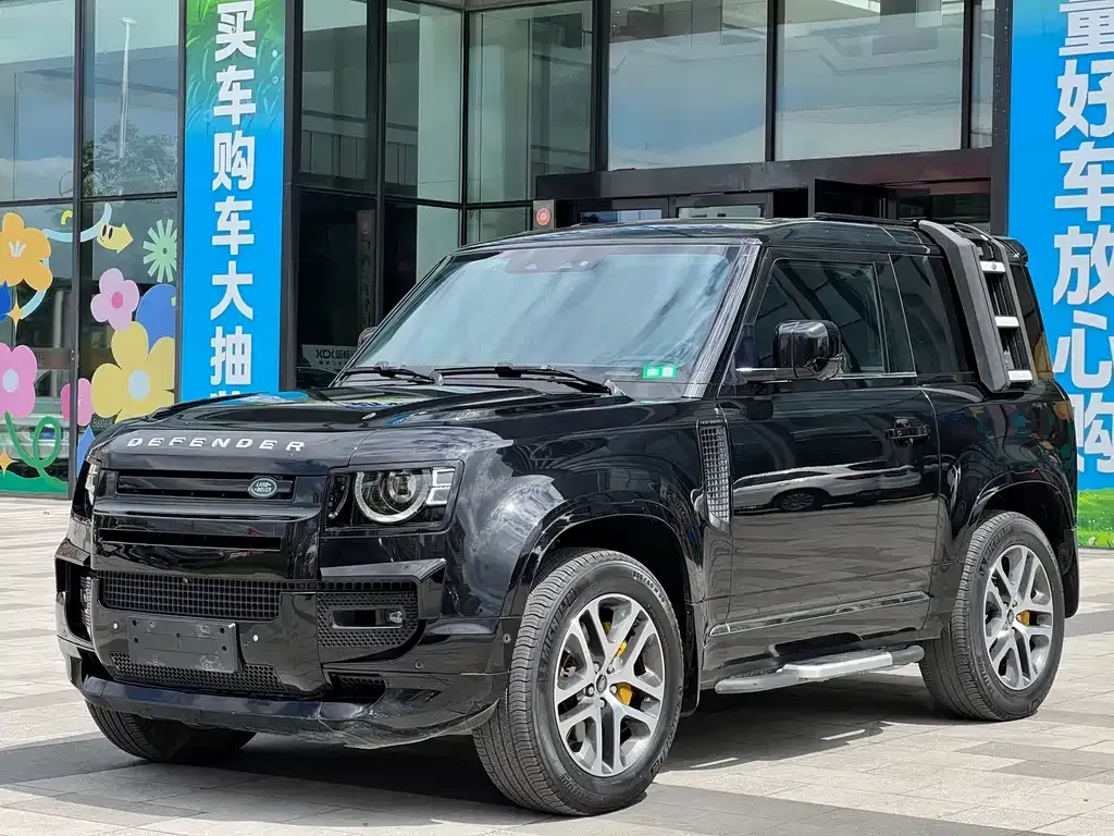 Land Rover Defender — фото 1
