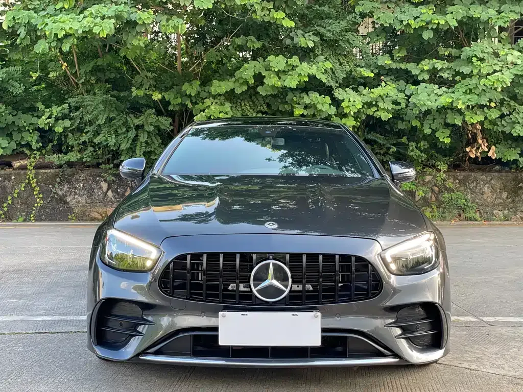 Mercedes-Benz E-Class (Import) — фото 2