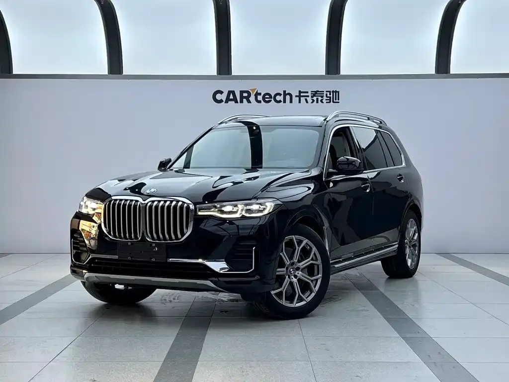BMW X7 — фото 1