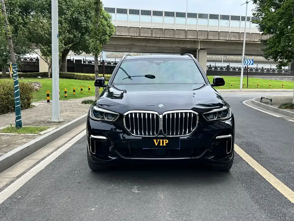 BMW X5 — фото 2