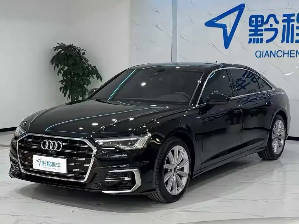 Audi A6L — фото 1