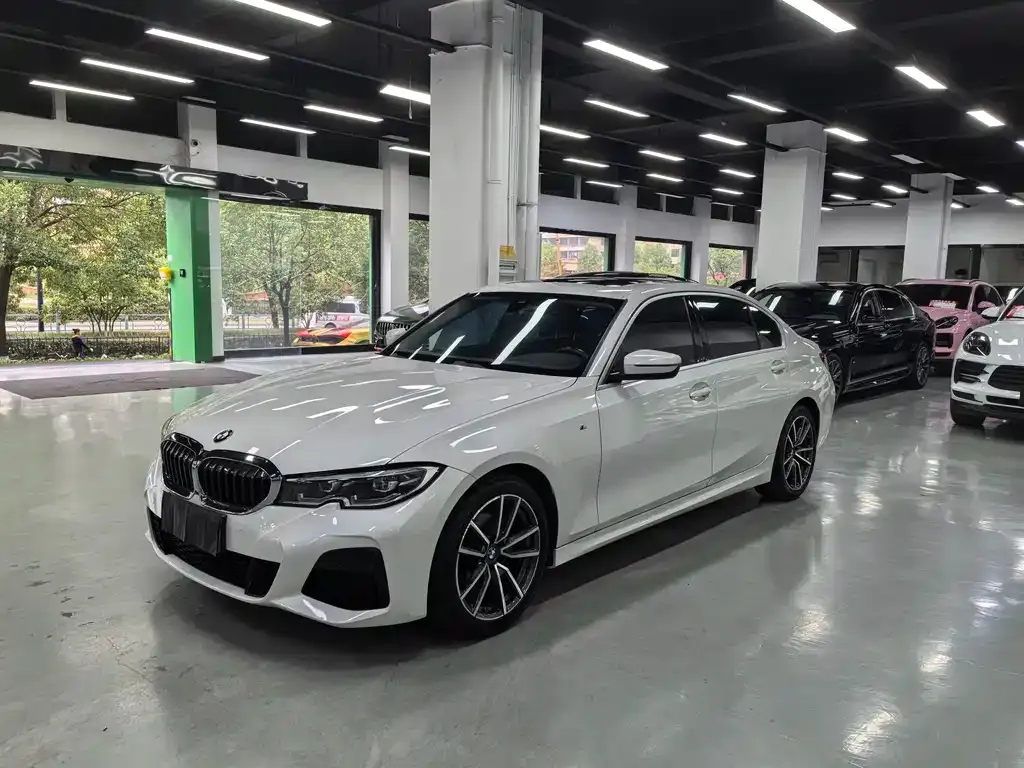 BMW 3 Series — фото 1