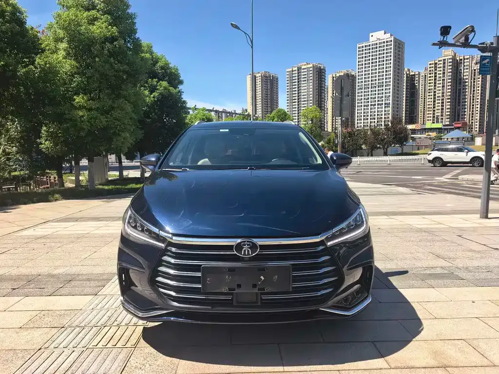 BYD MAX New Energy — фото 2