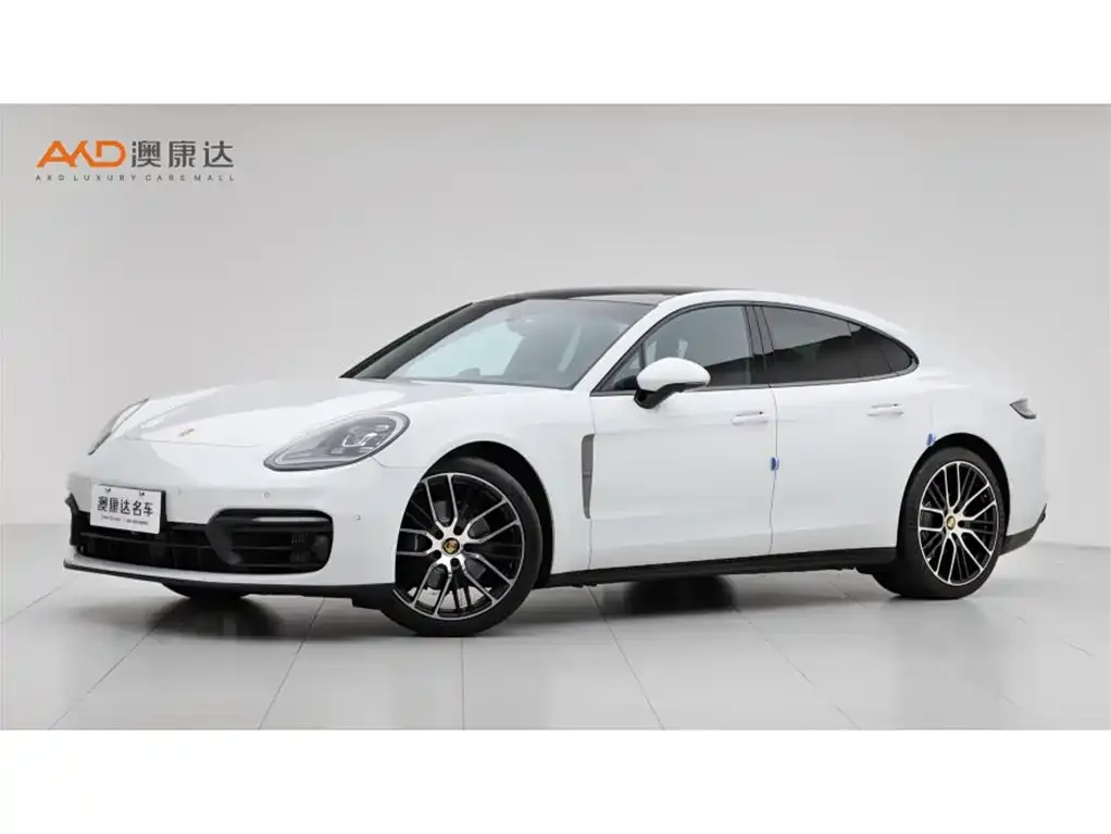 Porsche Panamera — фото 1