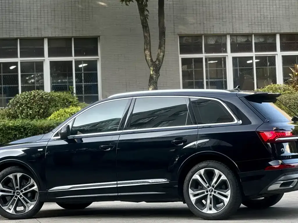 Audi Q7 — фото 4