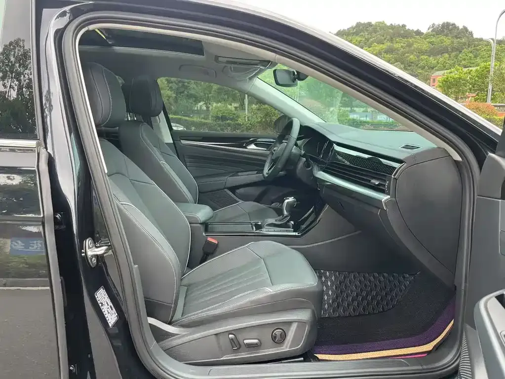 Volkswagen Passat — фото 6