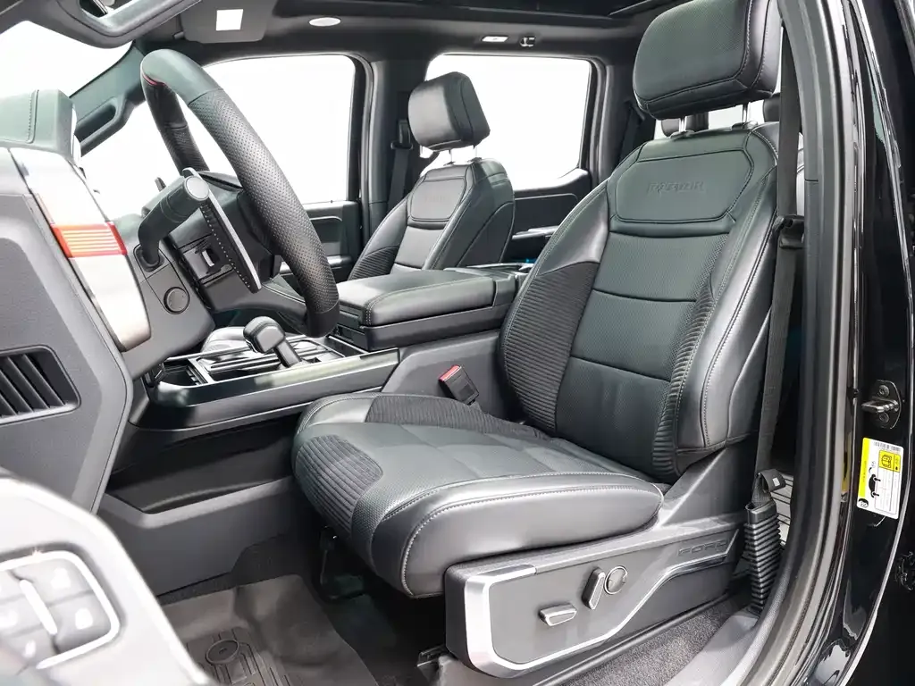 Ford F-150 Raptor — фото 10