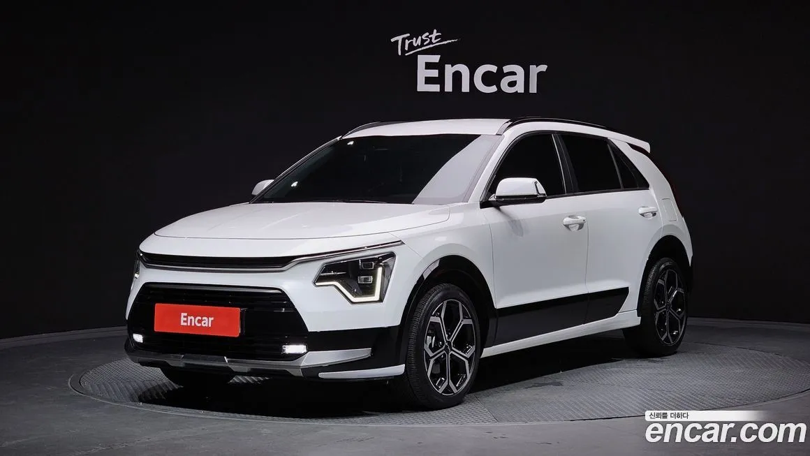 Kia Niro — фото 1