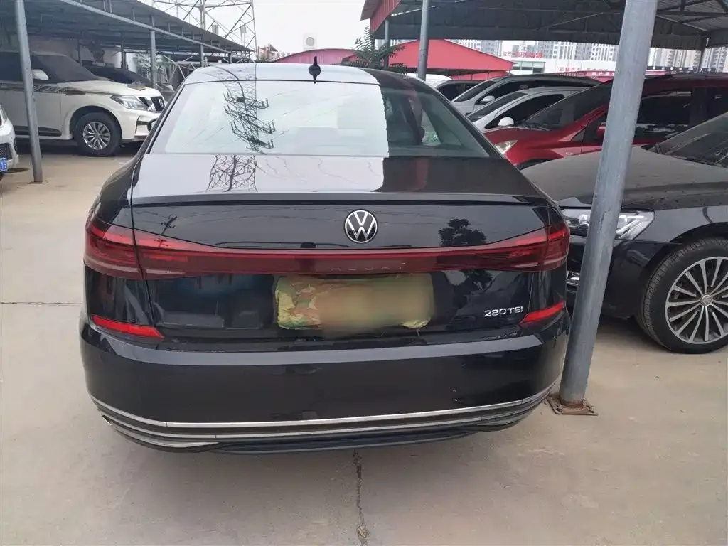 Volkswagen Passat — фото 6