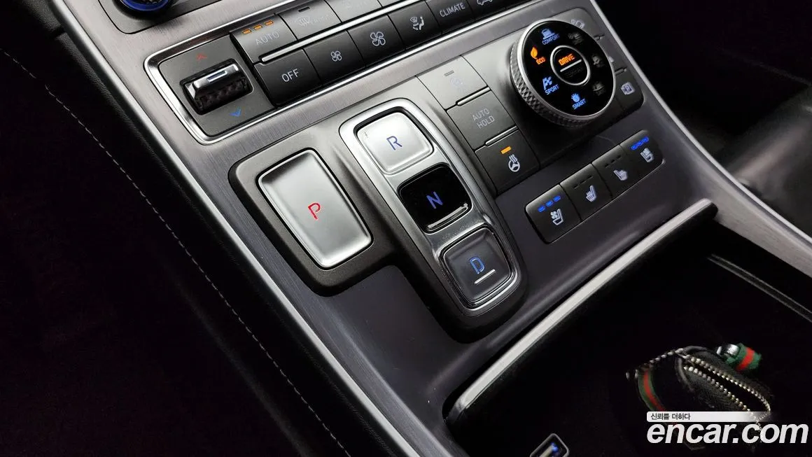 Hyundai Santafe — фото 9