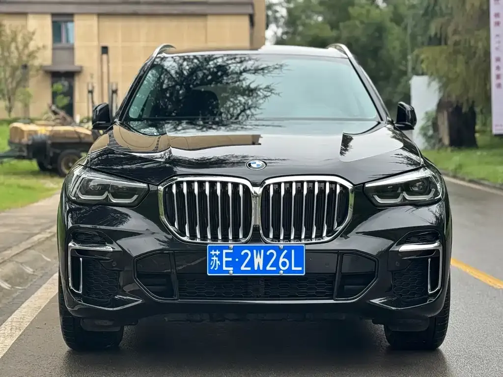 BMW X5 — фото 2