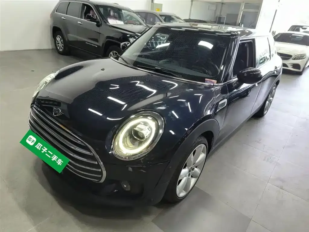 MINI Clubman — фото 1