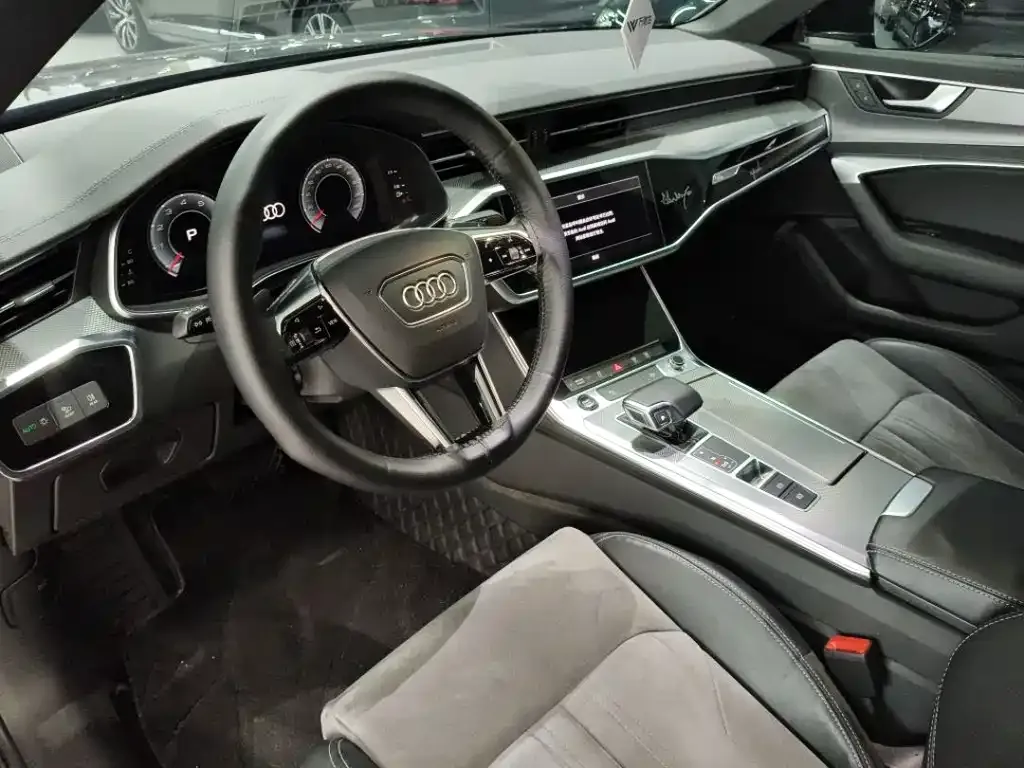 Audi A6L — фото 5