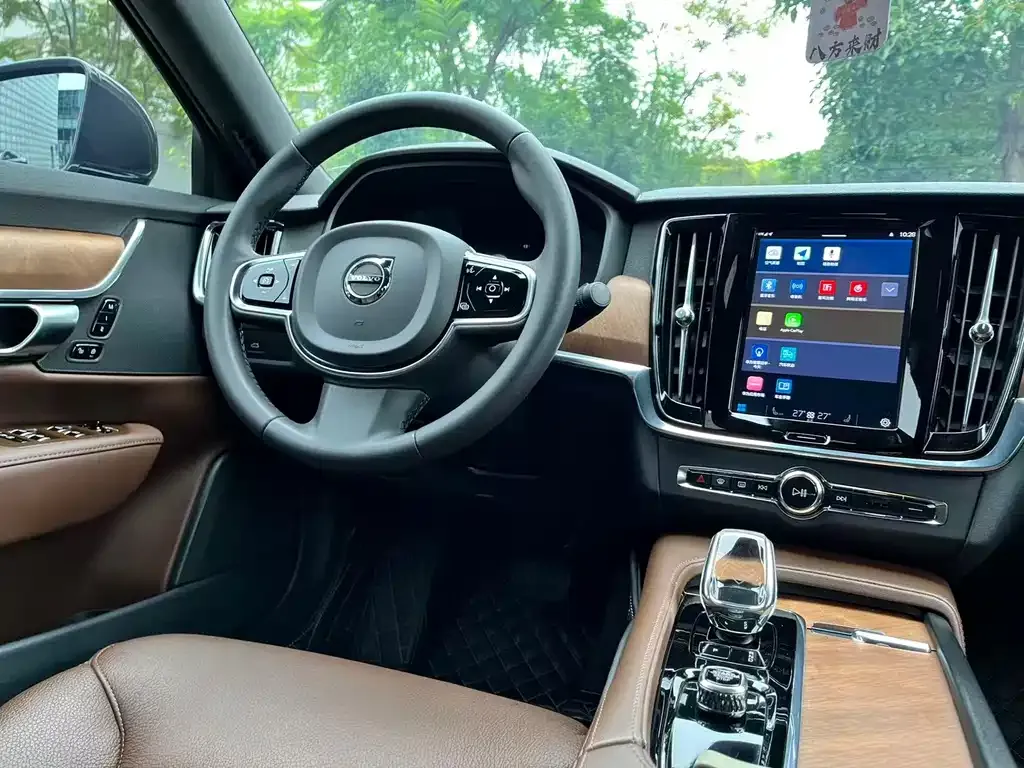 Volvo S90 — фото 10