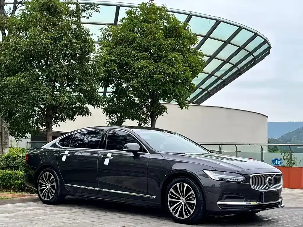Volvo S90 — фото 3