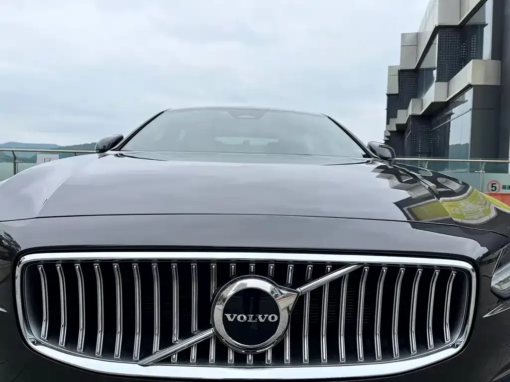 Volvo S90 — фото 8