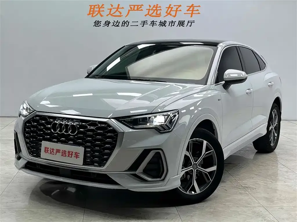 Audi Q3 Sportback — фото 1