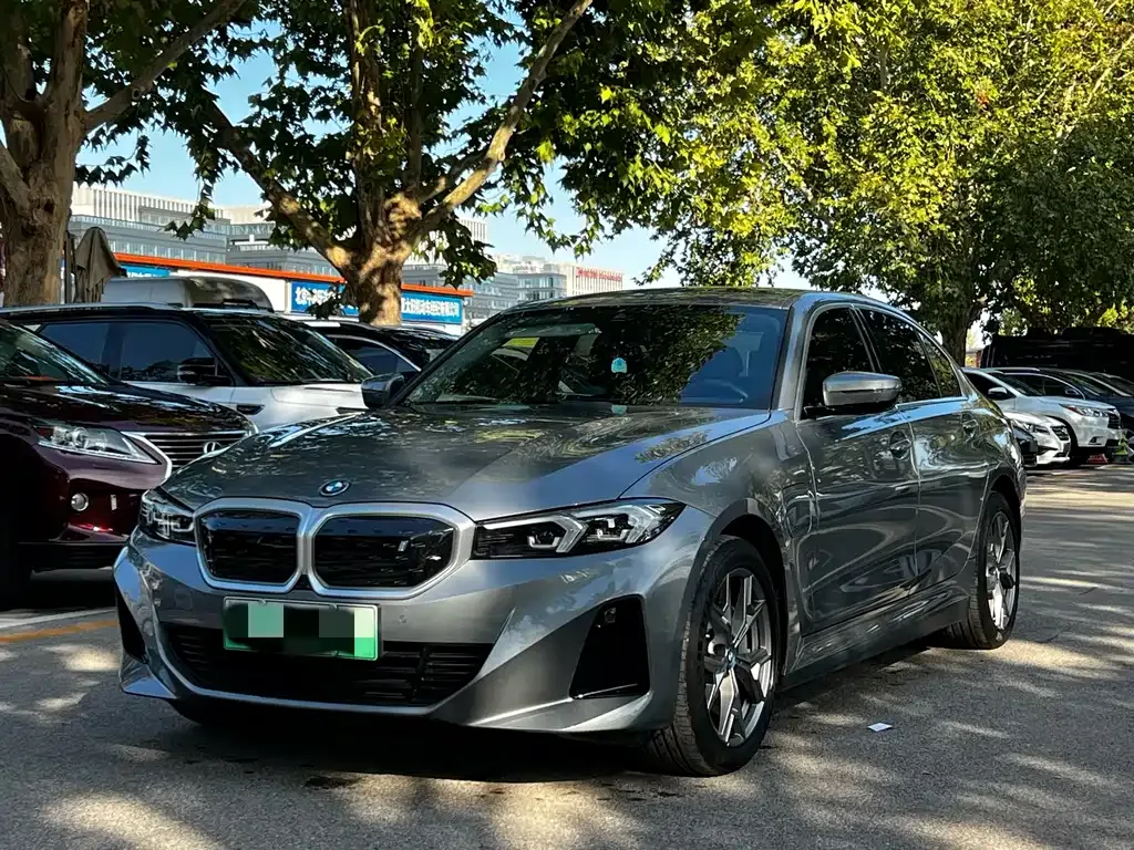 BMW i3 — фото 1