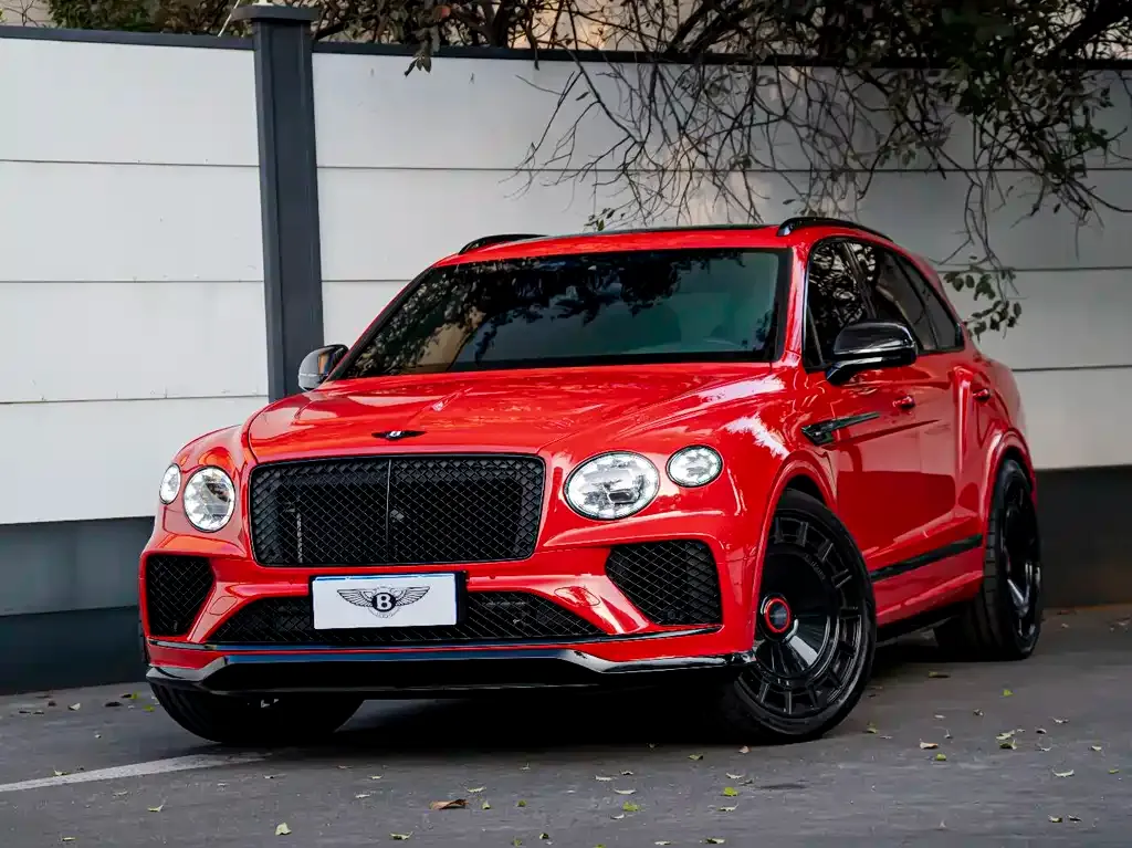 Bentley Bentayga — фото 1