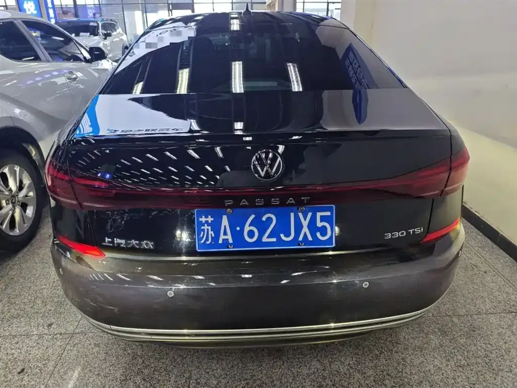 Volkswagen Passat — фото 6
