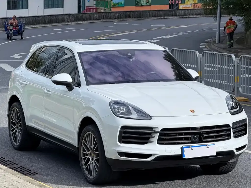Porsche Cayenne — фото 3