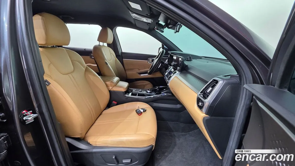 Kia Sorento — фото 10