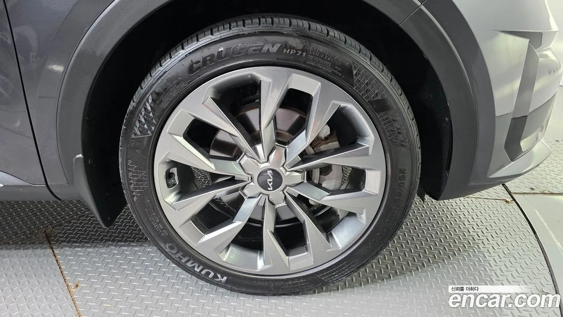 Kia Sorento — фото 5