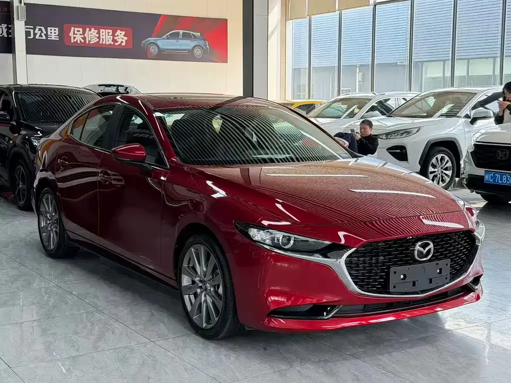 Mazda 3 Axela — фото 4