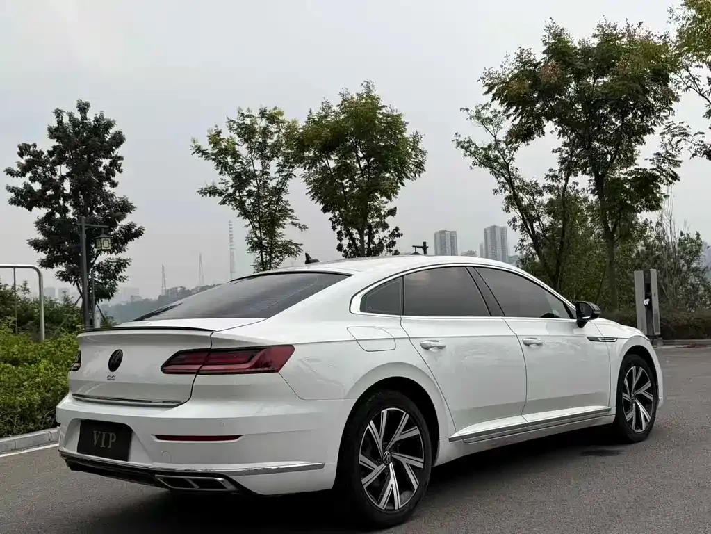 Volkswagen CC — фото 10