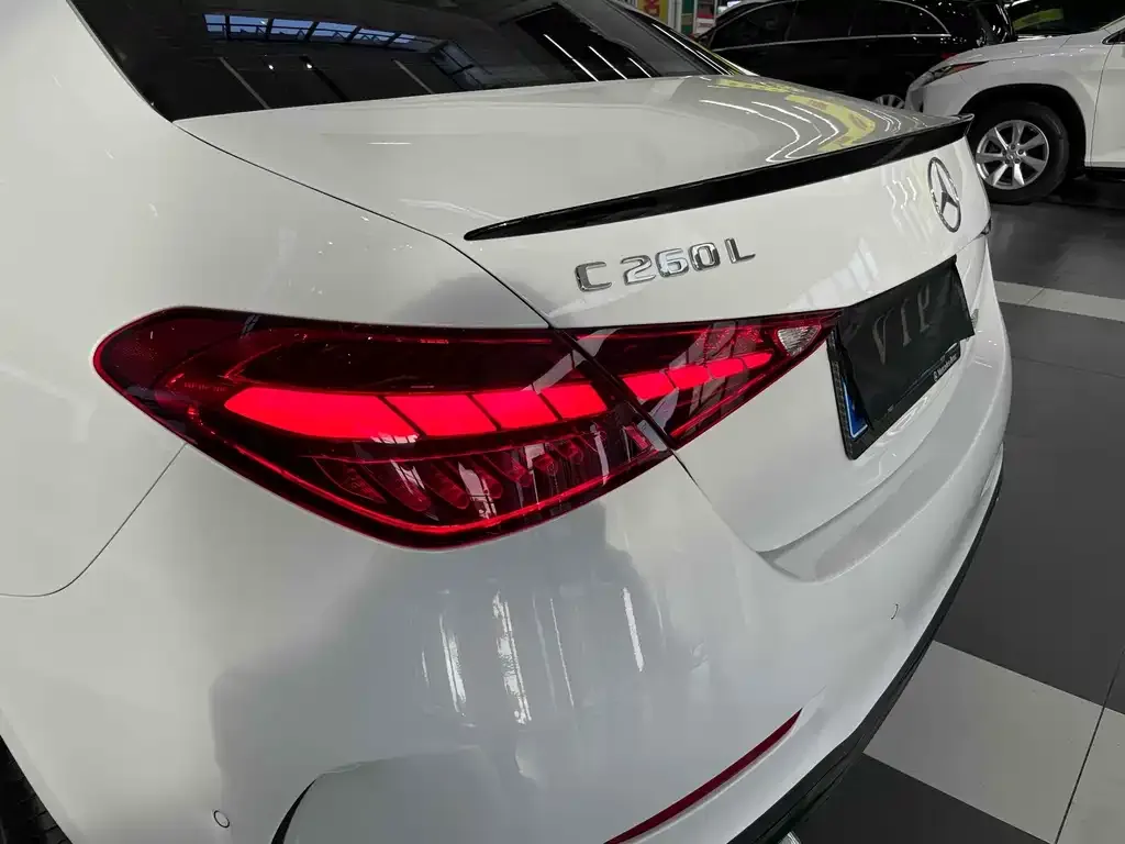 Mercedes-Benz C-Class — фото 10