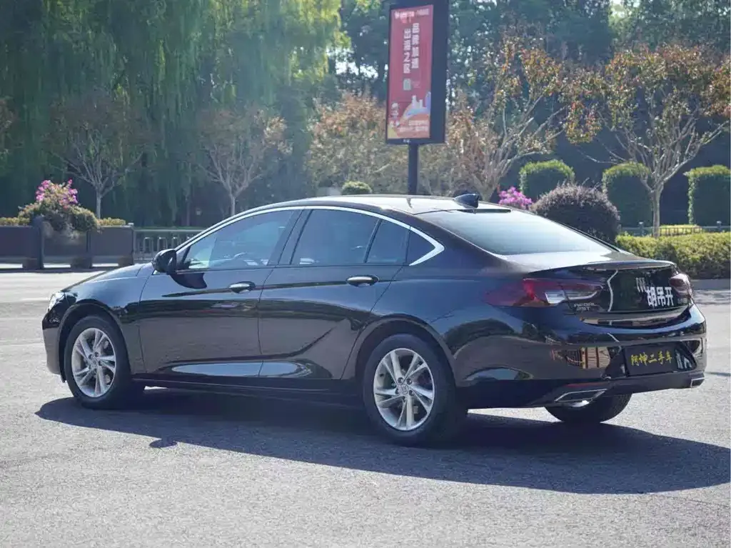 Buick Regal — фото 10
