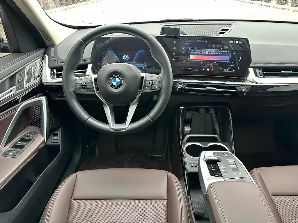 BMW X1 — фото 10