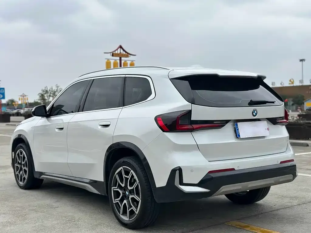 BMW X1 — фото 4